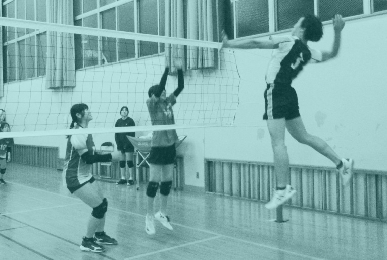 画像：スパイク練習の風景